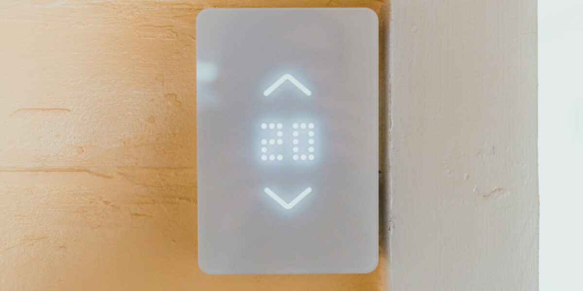Estate 2026: come rinfrescare la casa con sensori e controllo smart
