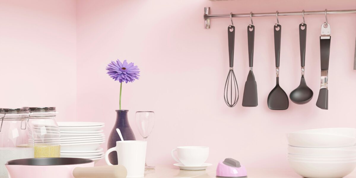 Cucina a parete: idee con barre magnetiche e mensole