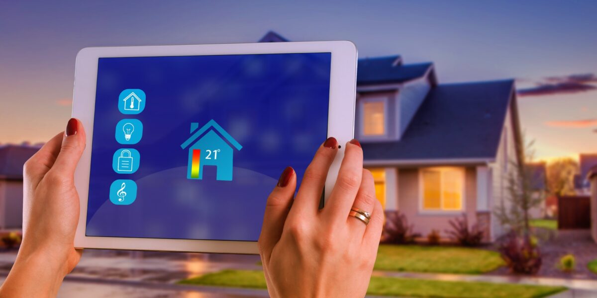 Casa Smart Sicura: come proteggere l’interno e l’esterno con i dispositivi giusti